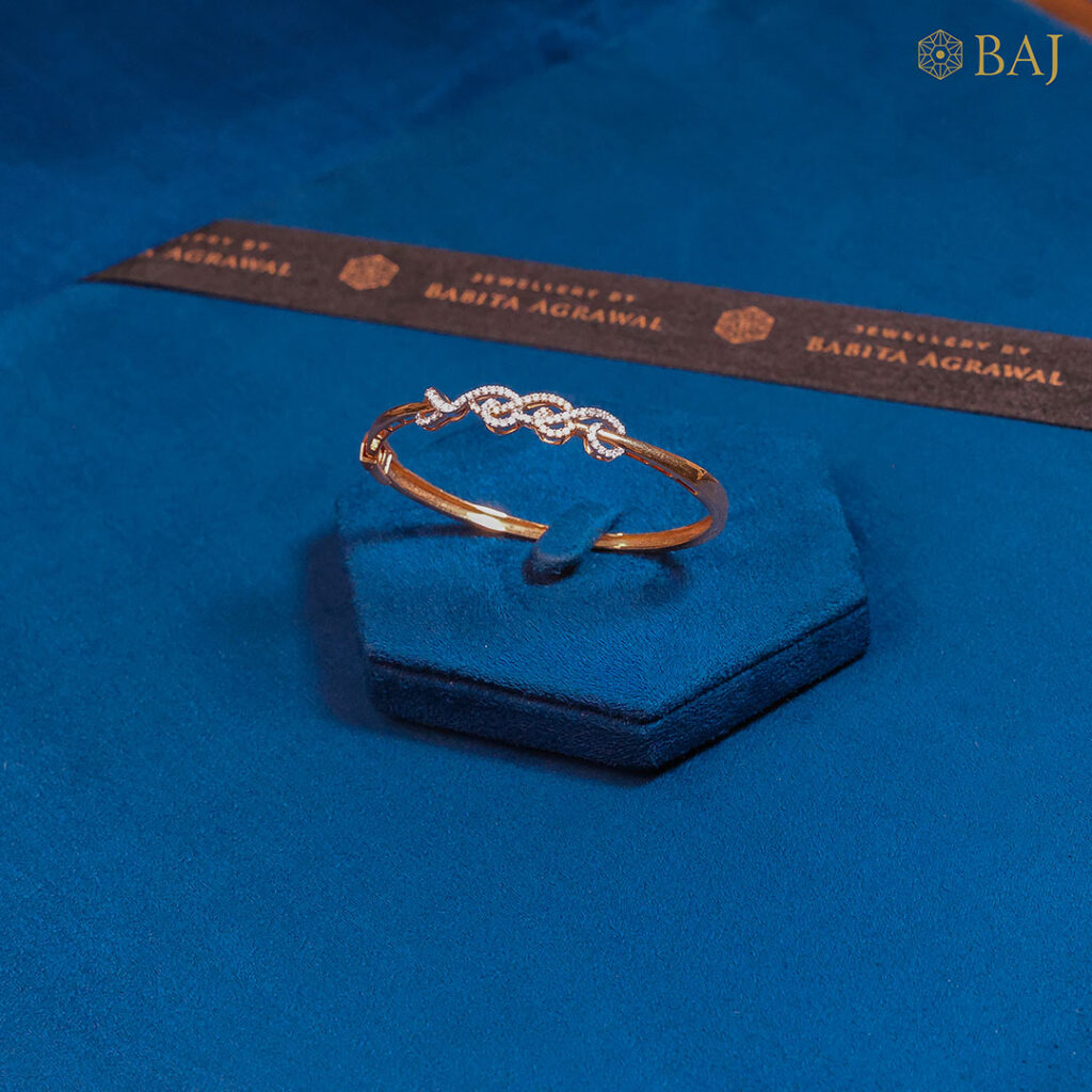 Infinte Loops Bracelet