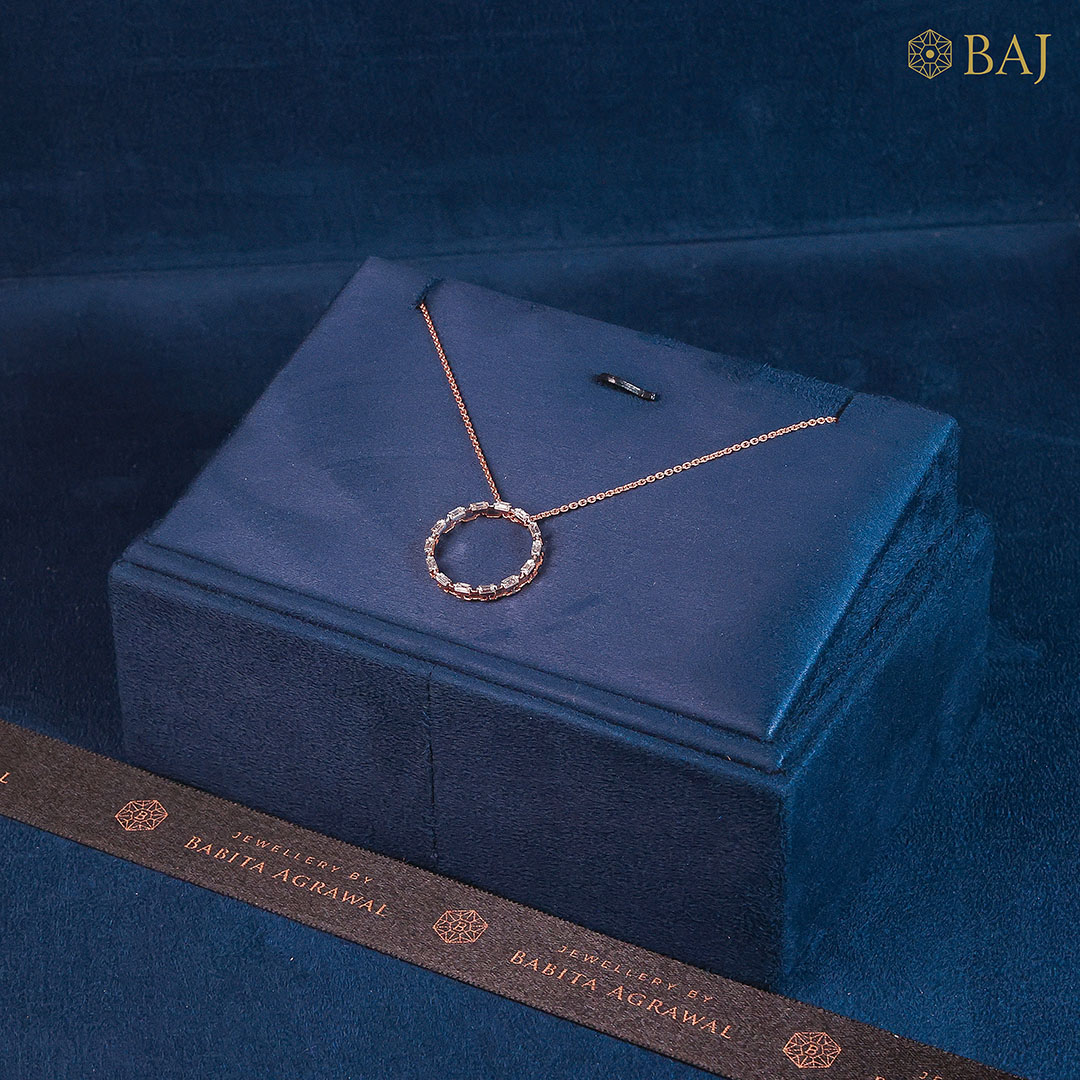 Circle Spark diamond pendant in 18k gold open circle design