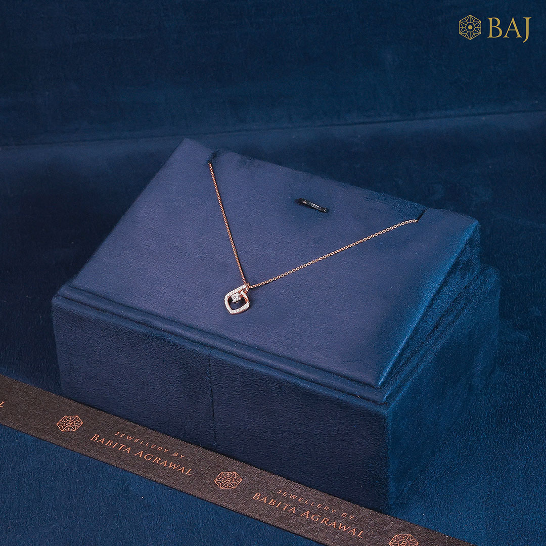 Modern Halo square diamond pendant with chain in 18k gold featuring minimal halo design