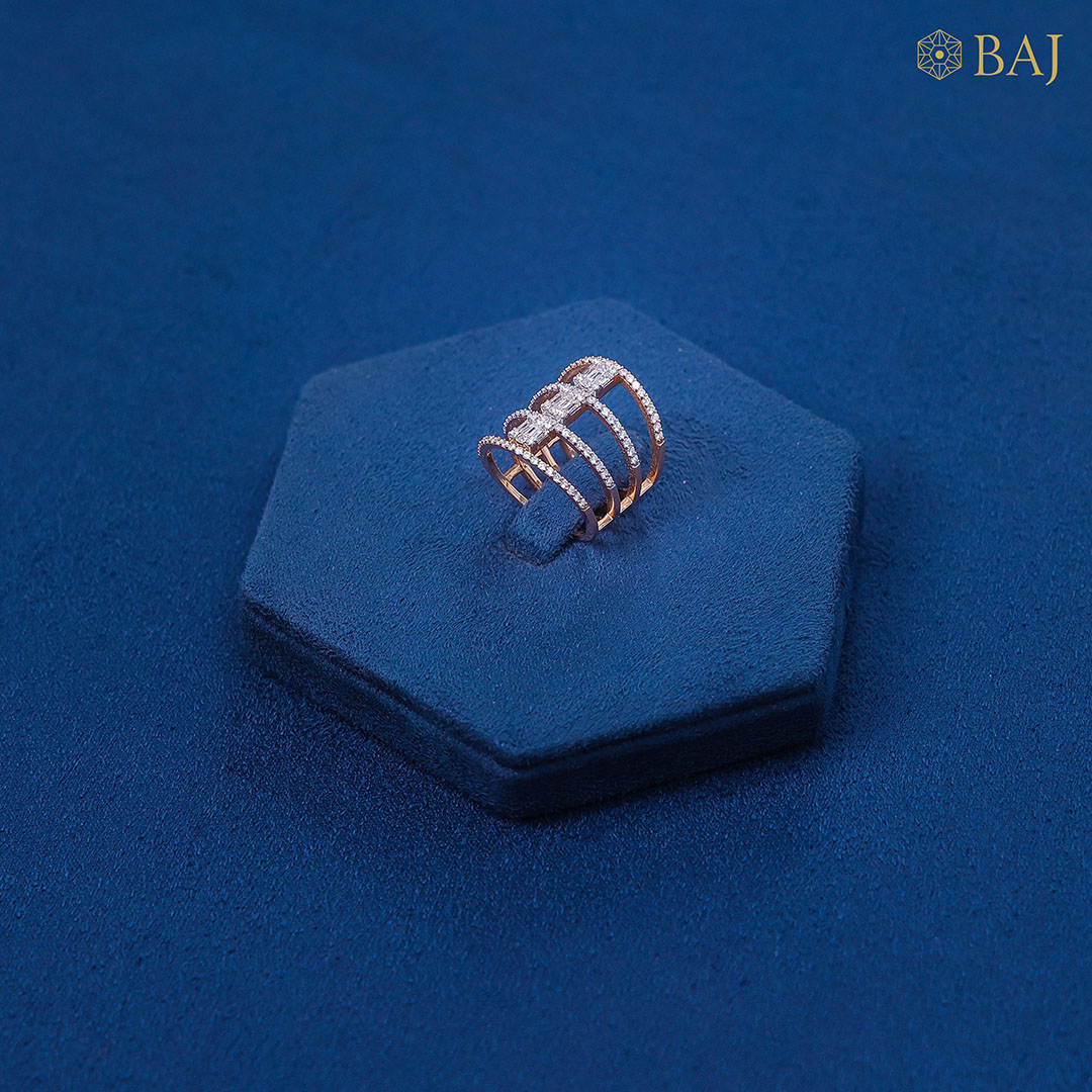 Glacial Aura diamond ring in 18kt rose gold with multi band design