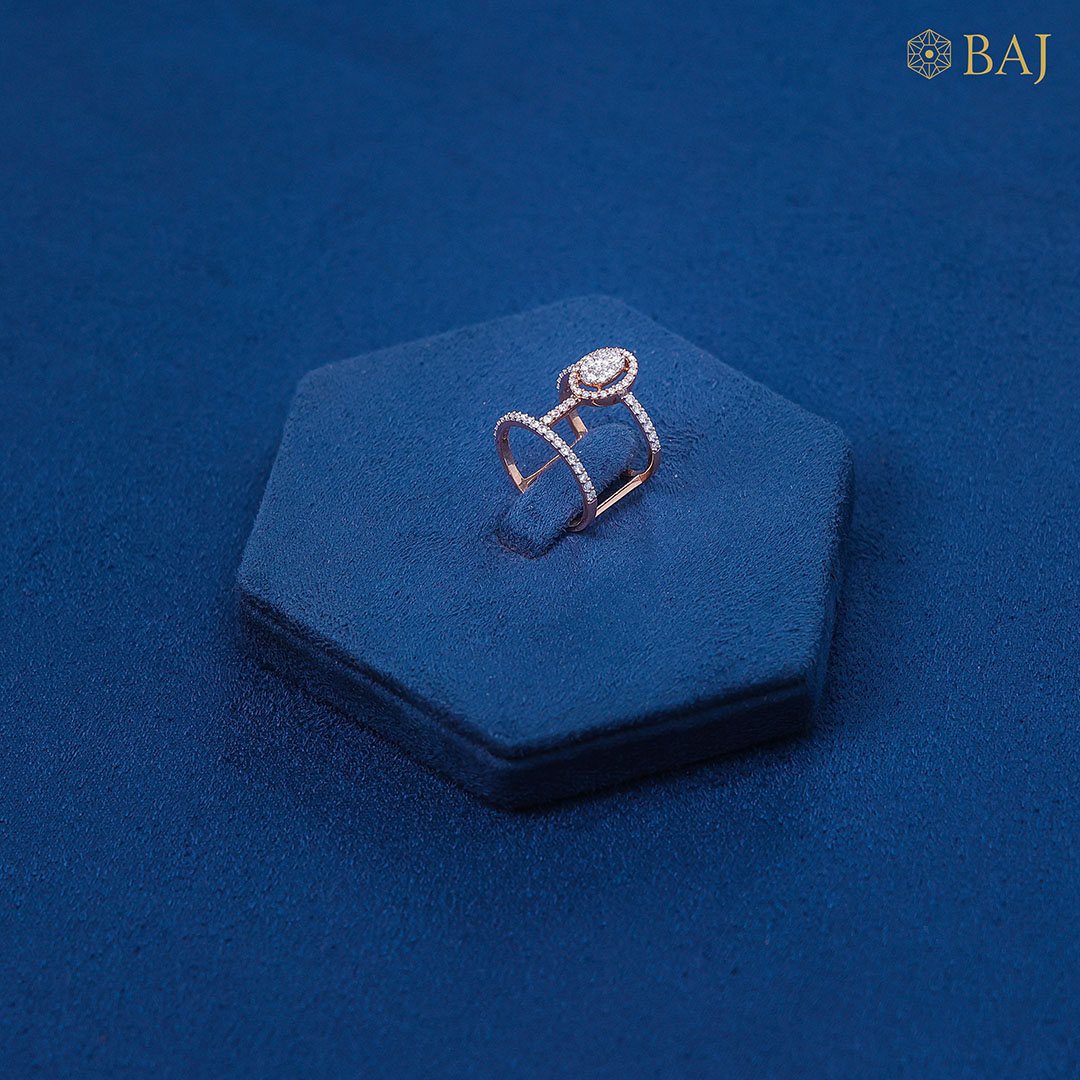 Exclamation diamond ring in 18kt rose gold with double band halo design