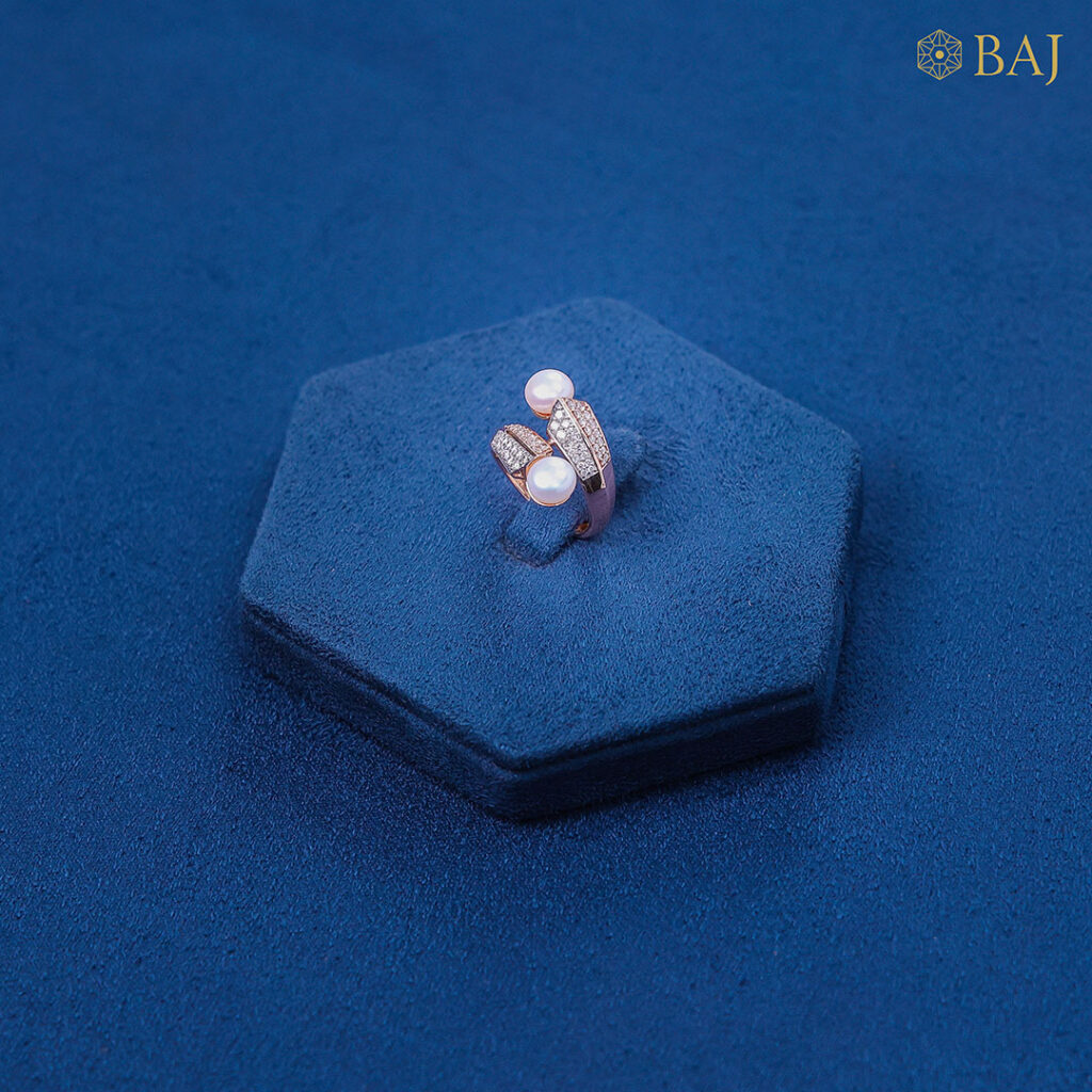 Pearls ring