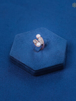 Pearls ring