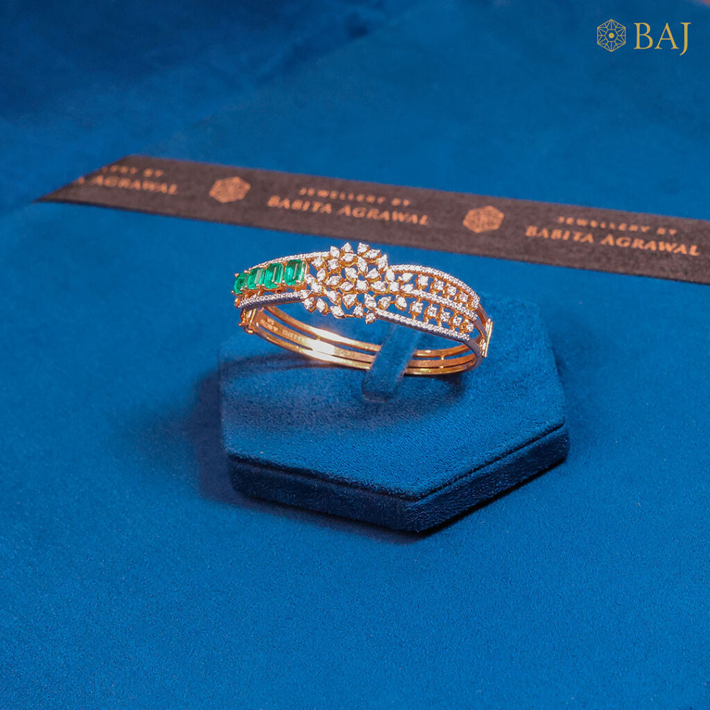 Chic and square bracelet