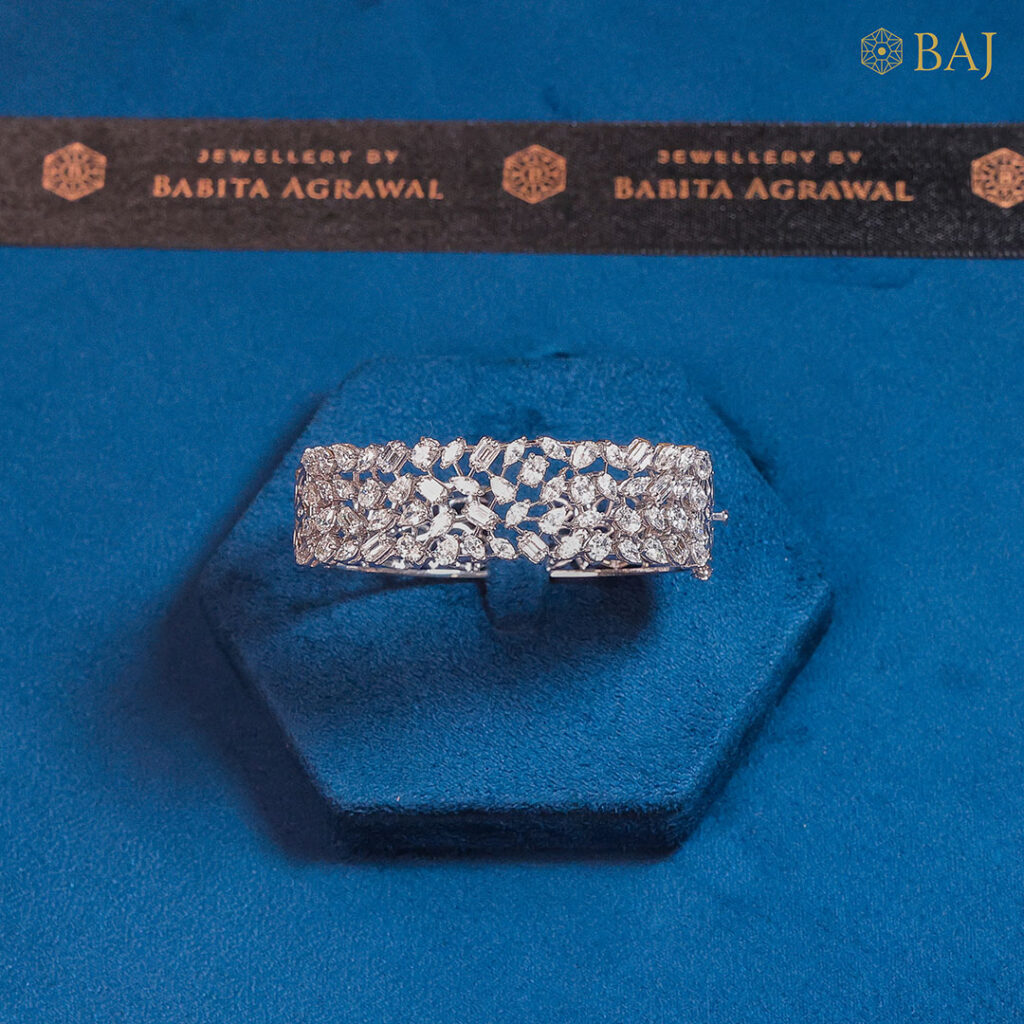 Medley Of Frost bracelet