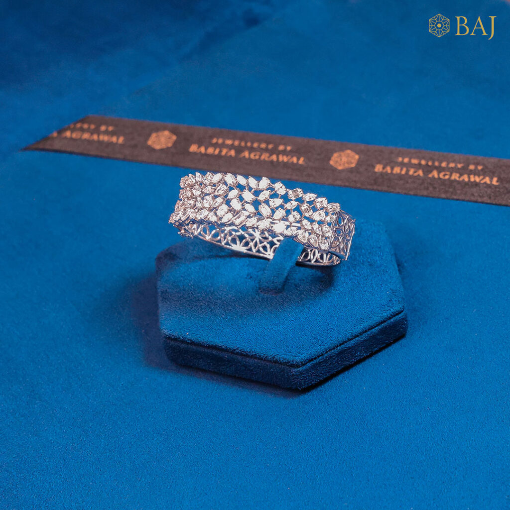 Medley Of Frost bracelet