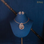 Layered diamond pendant set for women in 18kt gold-2