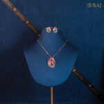 Flame Aura diamond pendant set with red gemstone center in 18k gold-2