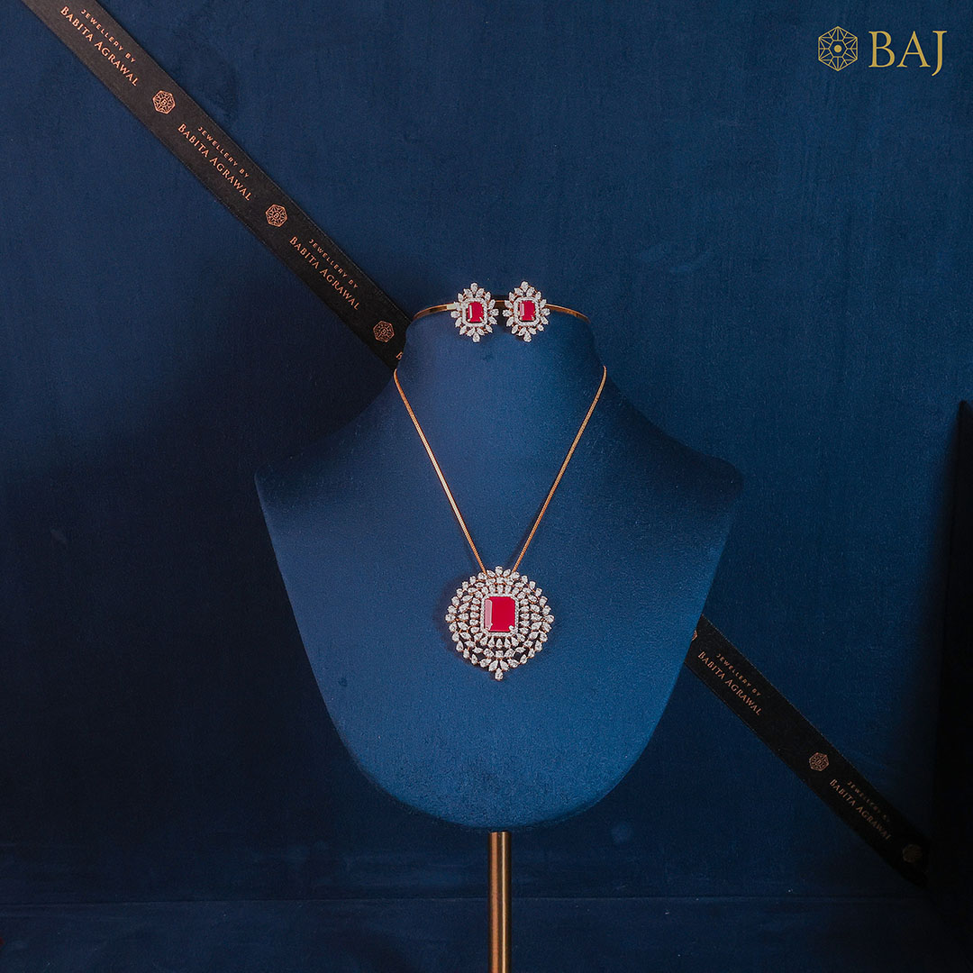Ruby Majesty diamond necklace set with ruby center stone in 18k gold-2