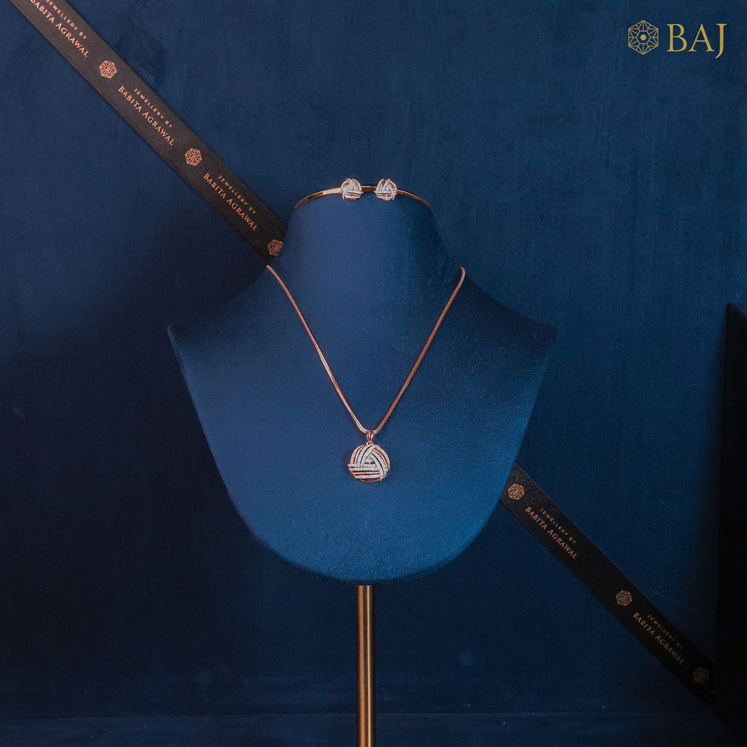 Twist Allure diamond pendant set in 18k gold with matching earrings-2