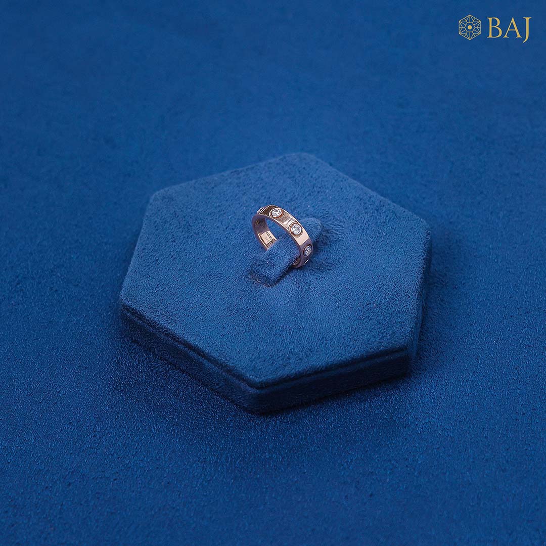 Auro diamond band ring in 18kt rose gold