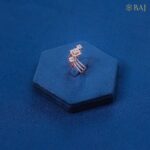 Bold Squares diamond cocktail ring in 18kt gold with square design