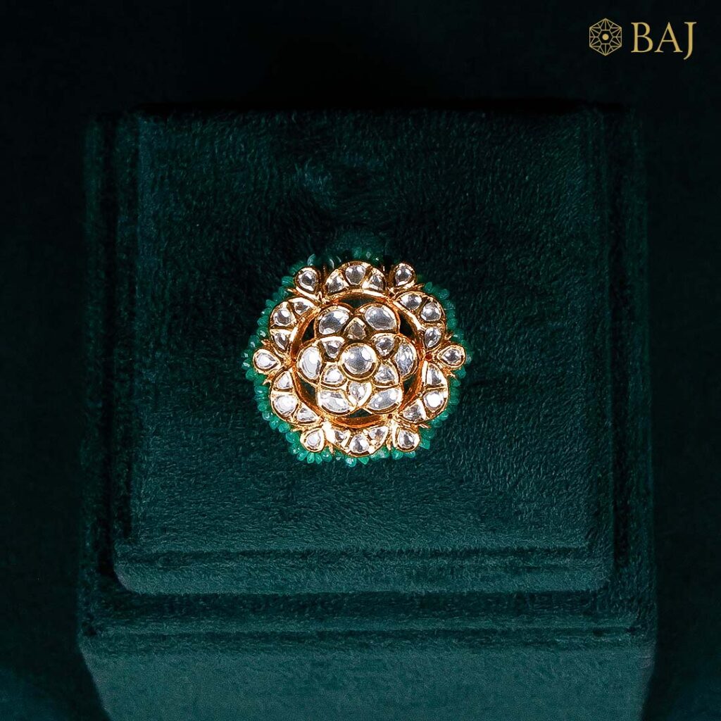 Floral Bikaneri Ring with Emerald Detailing