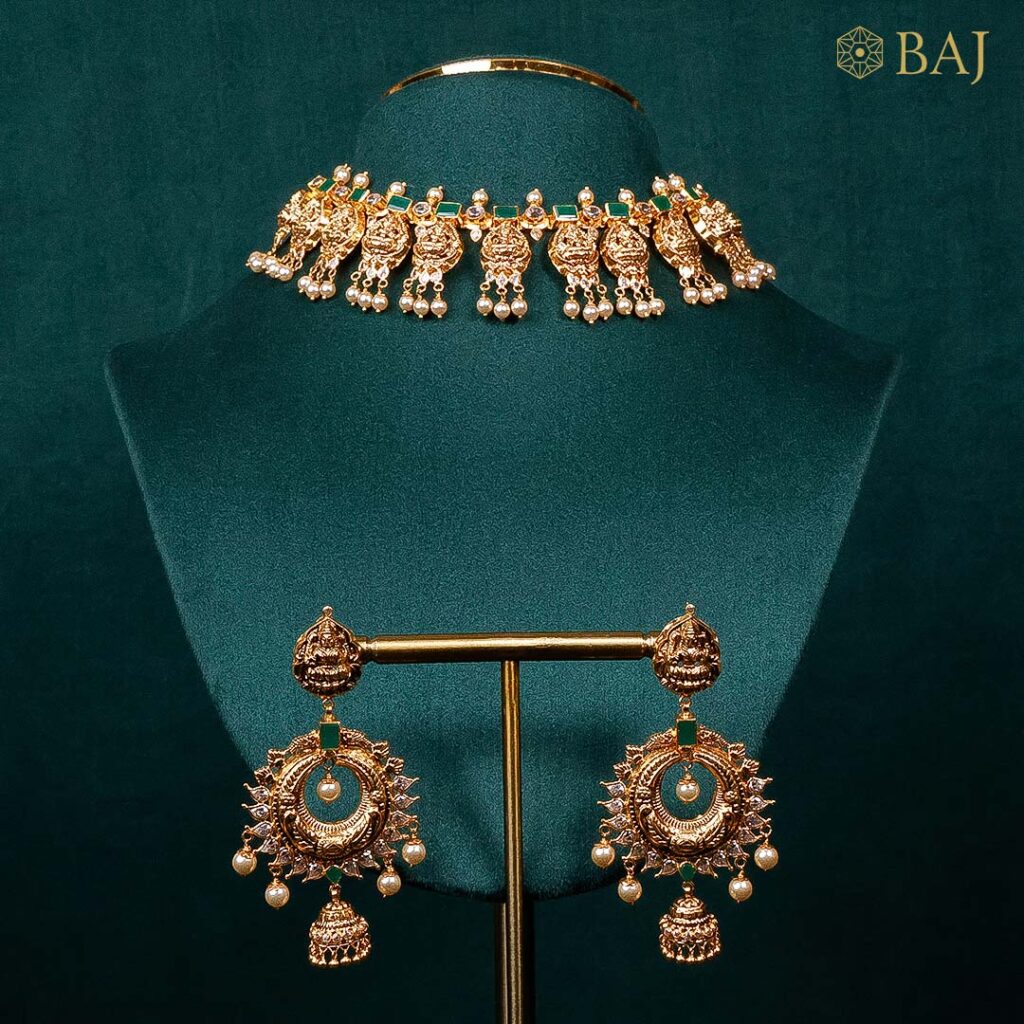 22Kt Antique Kundan Choker with Jhumkas