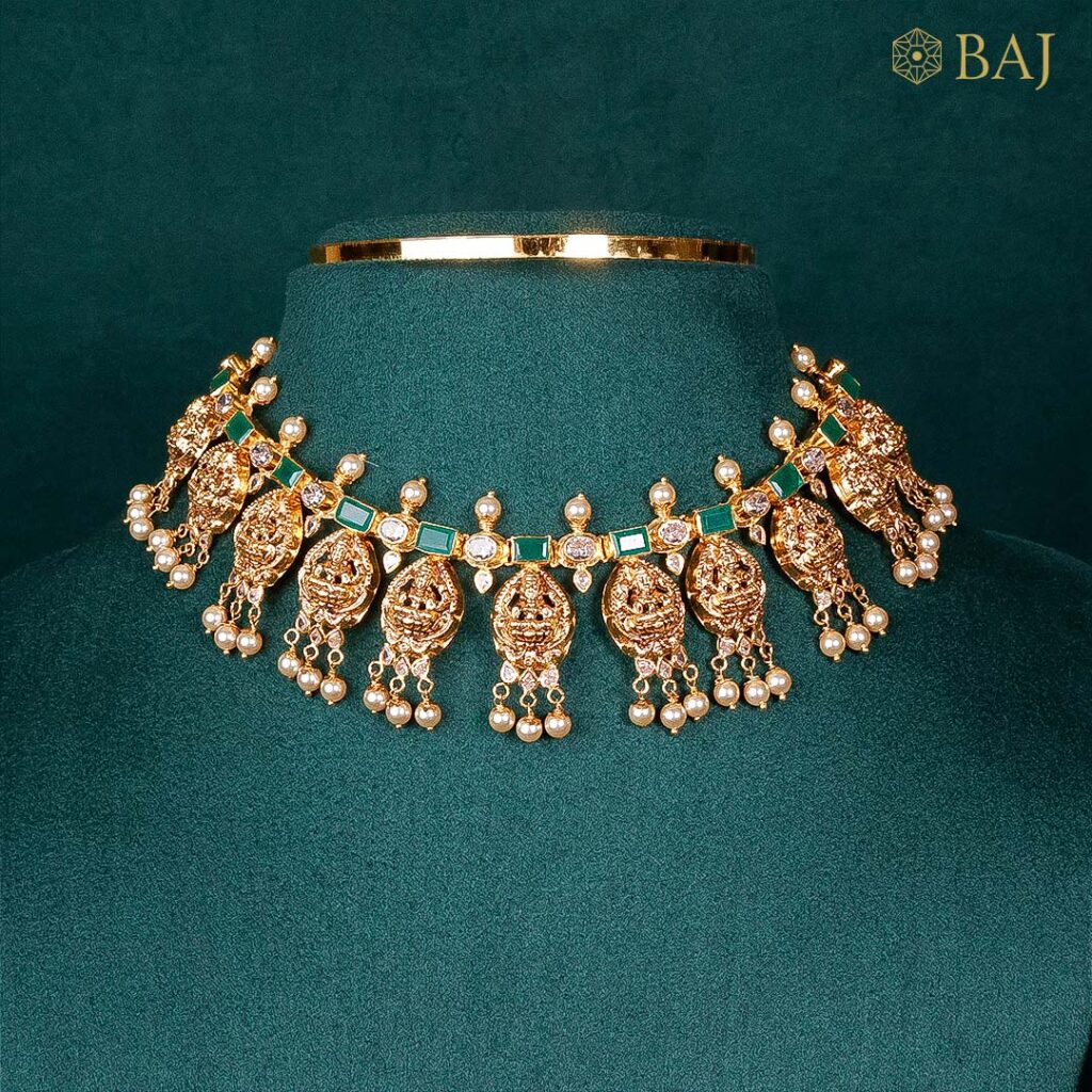 22Kt Antique Kundan Choker with Jhumkas