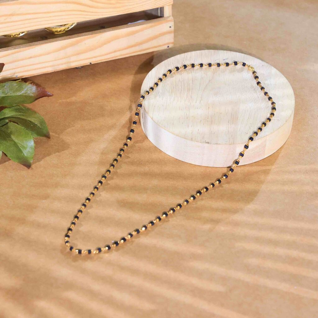 Elegance Bead Black-Gold Chain