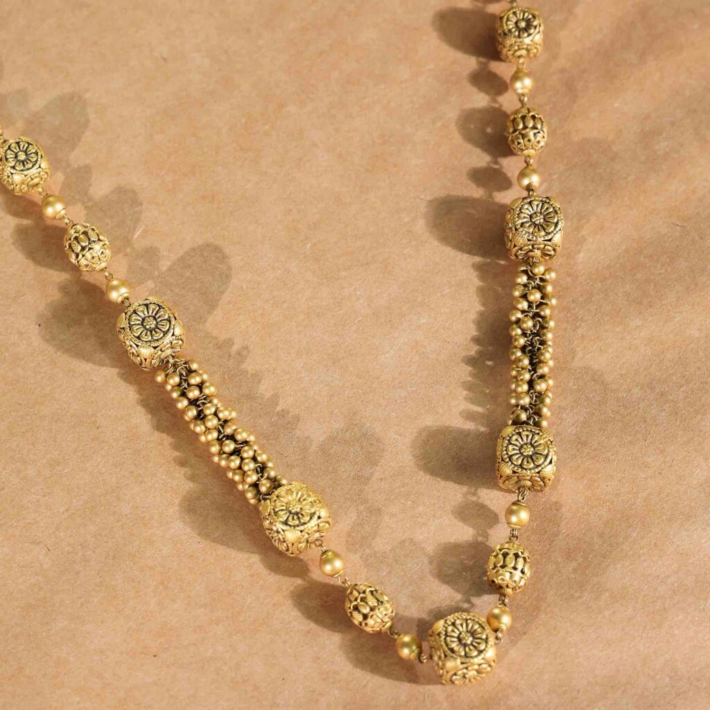 Heritage Floral Sphere Gold Chain