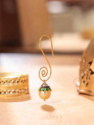 Elegant Spiral Drop Earring