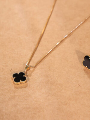 Black Quatrefoil Pendant & Earrings