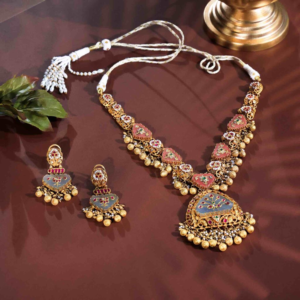 Royal Temple-Inspired Kundan Jewellery Set