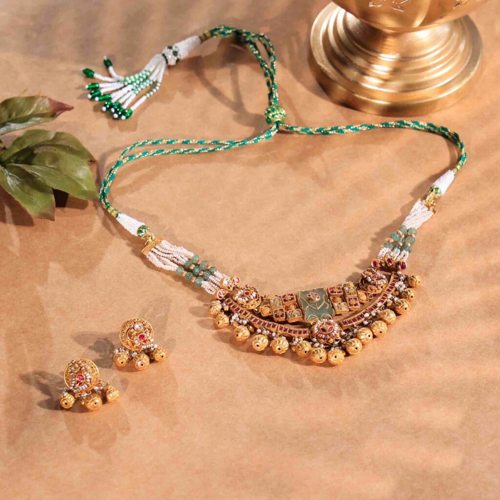 Royal Heritage Bridal Kundan Jewellery Set